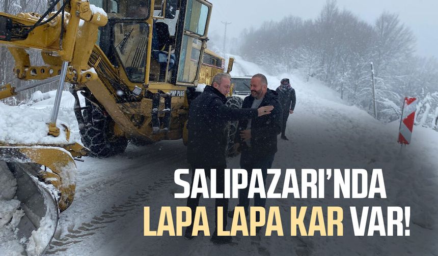 Salıpazarı'nda lapa lapa kar var