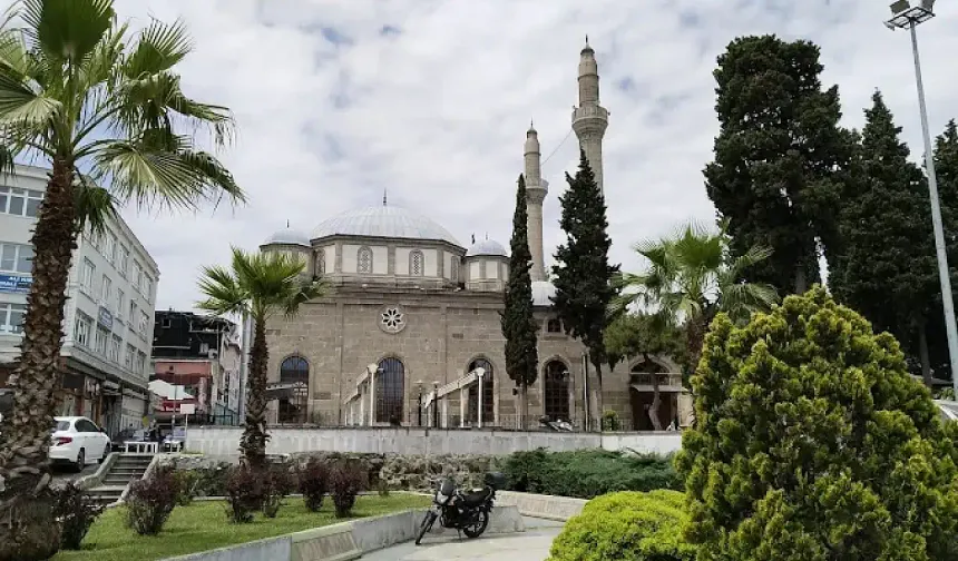 İlkadım’ın Tarihî Camileri ve Mimari İzler