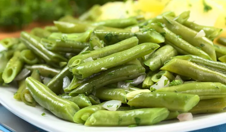 Alaçam’da Karadeniz Yeşillikleriyle Kurulan Sofralar