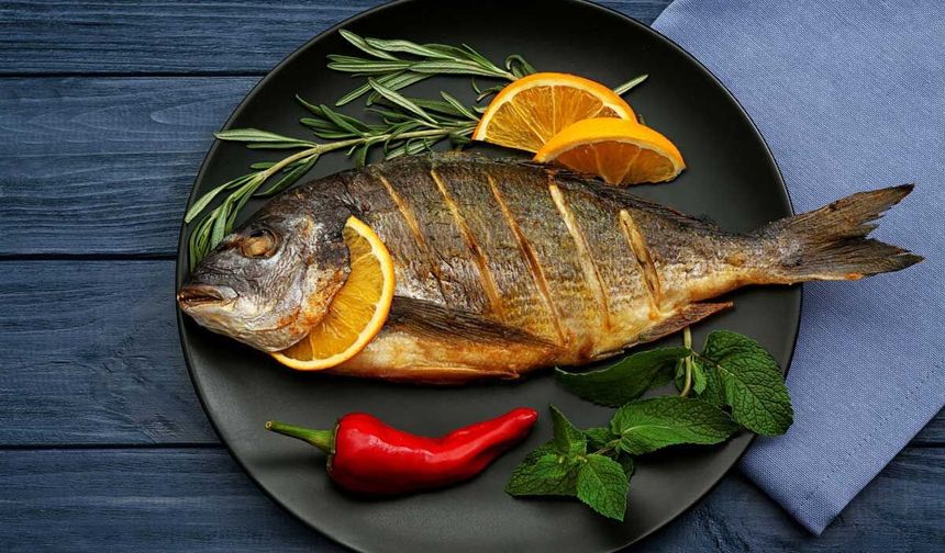 Ayvacık’ta Göl Kenarında Yöresel Sofralar