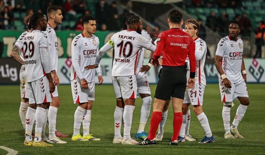 Rize’de "kabus gibi" gece: Samsunspor farklı kaybetti! 4 - 1
