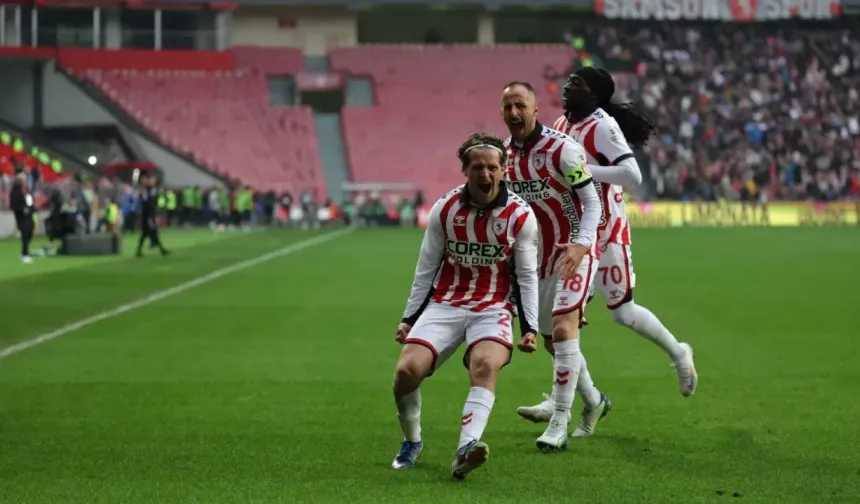 Samsunspor’da Carlo Holse haftanın 11’ine seçildi