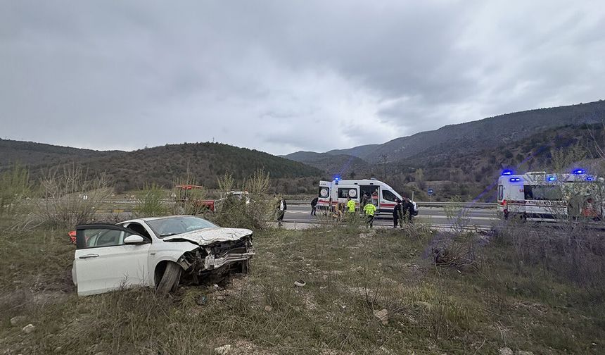 Samsun yolunda korkutan kaza! Araç kanala uçtu