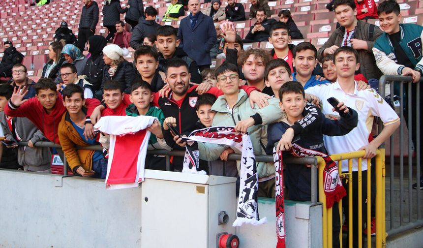 Samsunspor'dan küçüklere büyük sürpriz! Tüm okullara davet