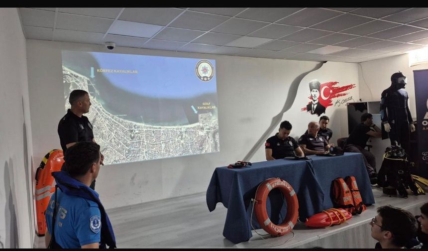Samsun polisi gençleri tehlikelere karşı bilgilendirdi