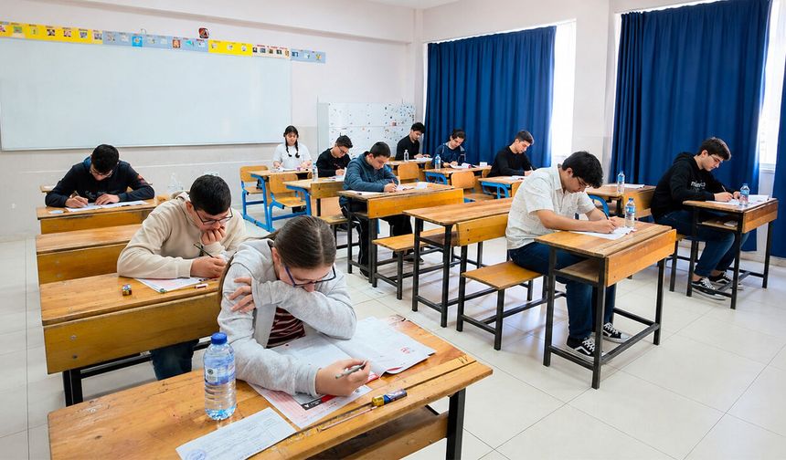 Canik Belediyesi'nden gençlere ücretsiz sınav desteği