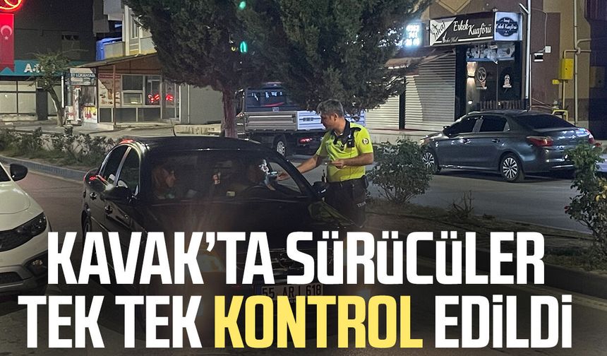 Samsun Kavak’ta sürücüler tek tek kontrol edildi