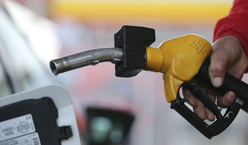Akaryakıt fiyatları değişti mi? Benzin ve motorin fiyatları