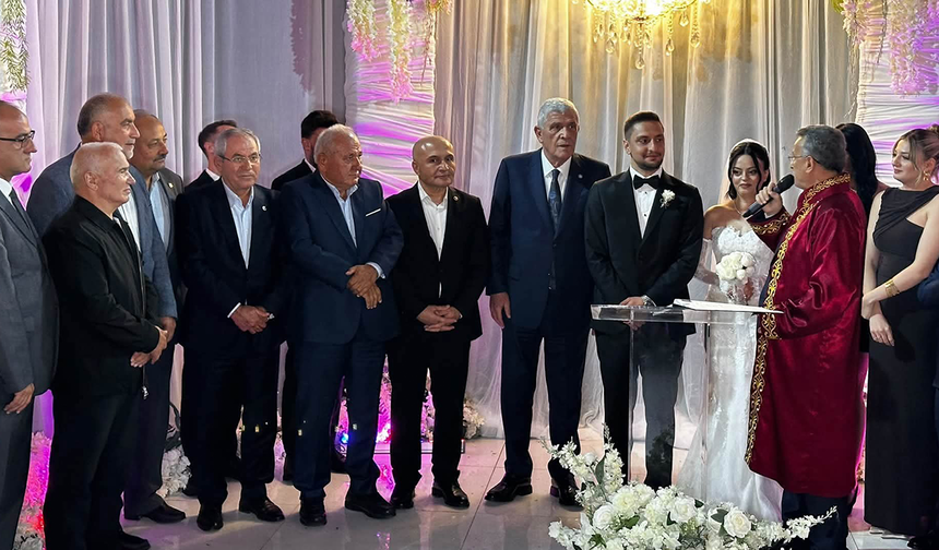 Aksoy ve Güdür ailelerinin mutlu gününde önemli isimler buluştu
