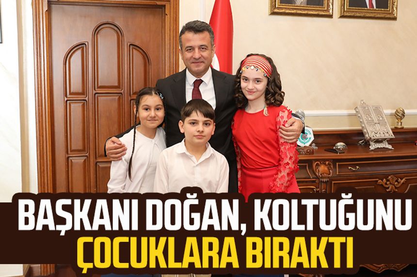 Samsun Büyükşehir Belediye Başkanı Halit Doğan, koltuğunu çocuklara bıraktı