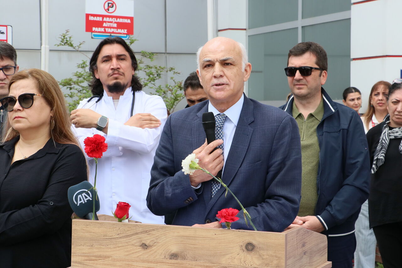 Samsun'da görevi başında öldürülen doktor Kamil Furtun unutulmadı