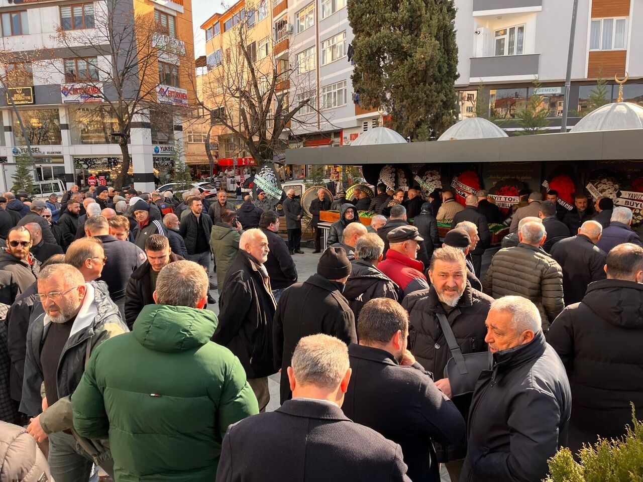 Whatsapp Image 2025 02 14 At 18.00.43 (1)