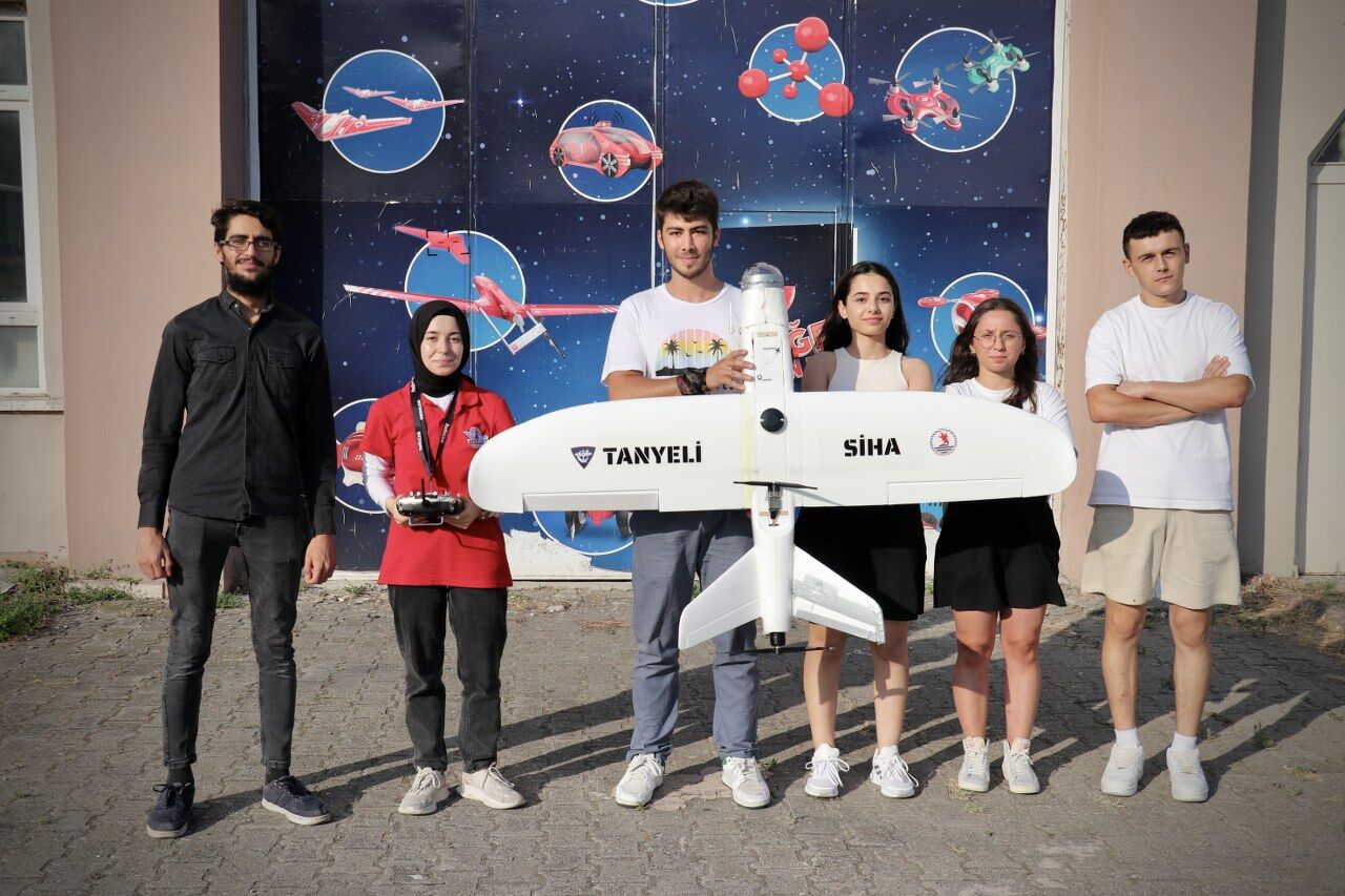 A A 20250816 38843709 38843699 T A N Y E L I S I H A T A K I M I T E K N O F E S T T E Z I R V E Y I H E D E F L I Y O R 1280X853