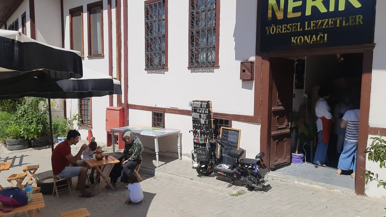 A W523339 01 1600X900