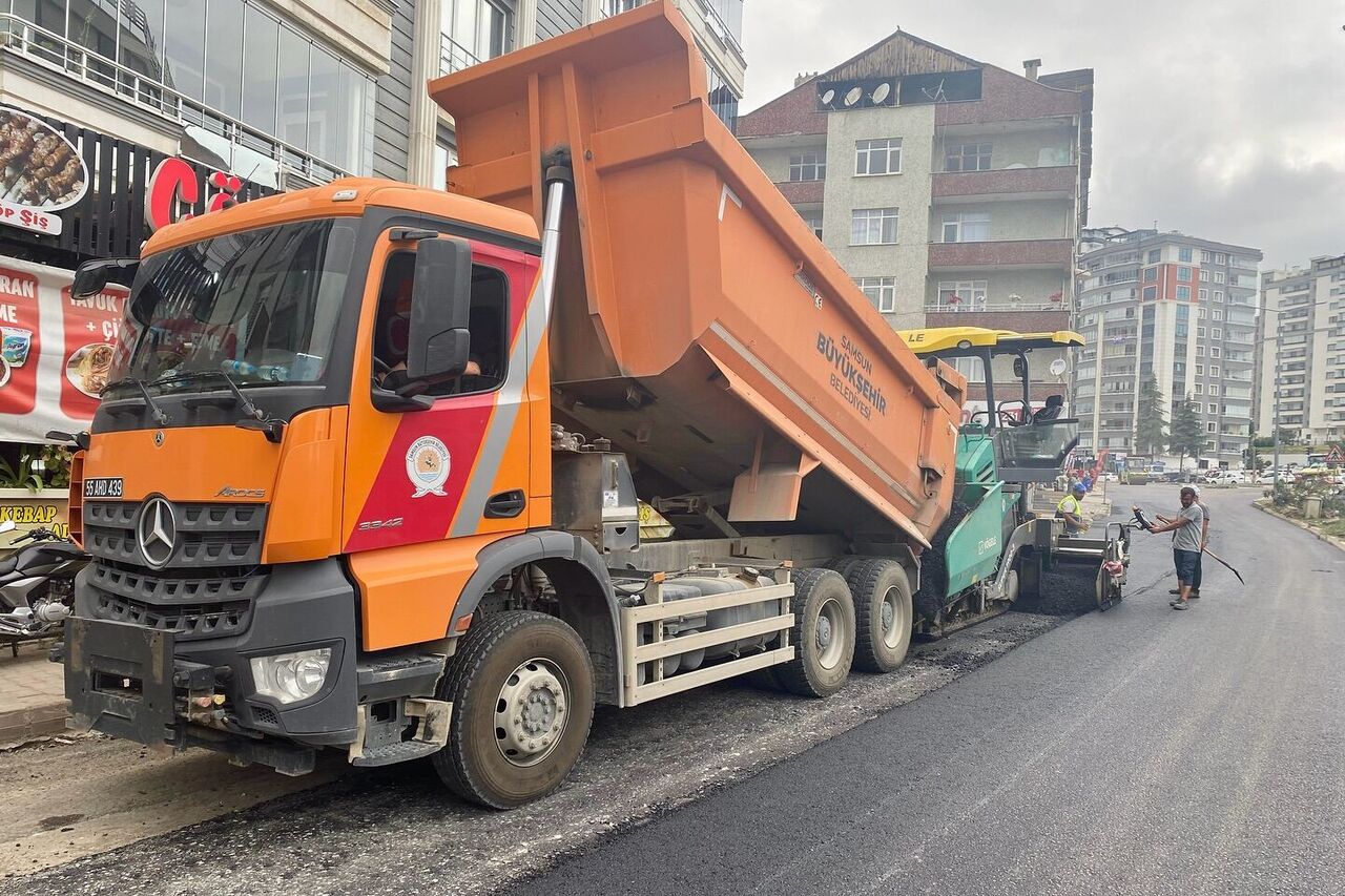 B Ü Y Ü K Ş E H İ R3