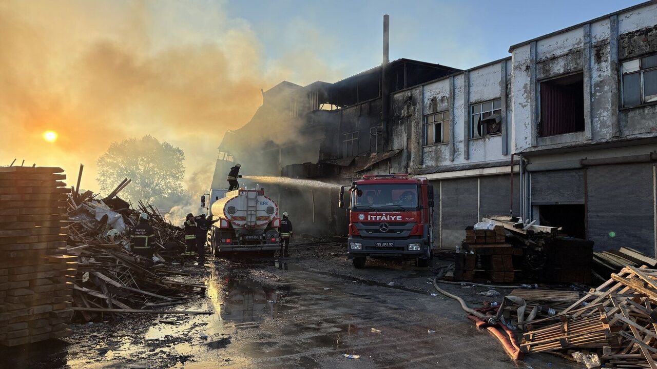 A A 20250917 39135428 39135425 S A M S U N D A Y A N G I N C I K A N K E R E S T E F A B R I K A S I N D A S O G U T M A C A L I S M A L A R I S U R U Y O R 1680X945