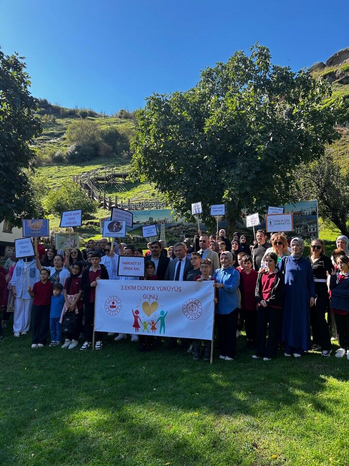 A A 20251003 39303210 39303207 T E K K E K O Y D E D U N Y A Y U R U Y U S G U N U E T K I N L I G I D U Z E N L E N D I 720X960