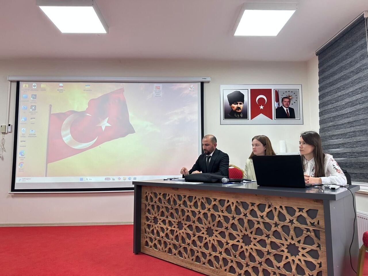 A A 20251003 39303278 39303275 V E Z I R K O P R U R A M D A O Z E L E G I T I M B I L G I L E N D I R M E S E M I N E R I D U Z E N L E N D I