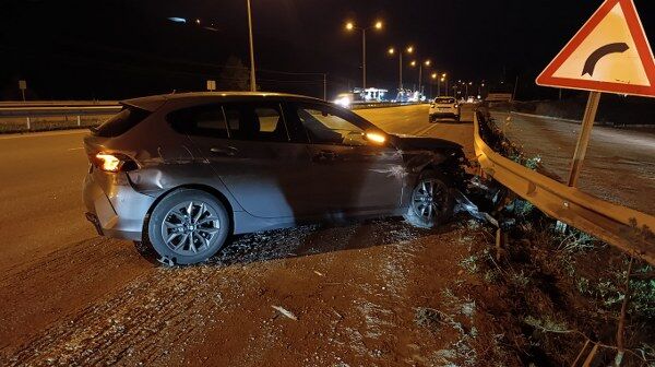 A A 20251006 39329763 39329758 S A M S U N D A B A R I Y E R E C A R P A N O T O M O B I L D E K I 1 K I S I Y A R A L A N D I 600X336