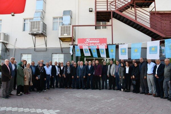 A A 20251006 39329865 39329863 I Y I P A R T I V E Z I R K O P R U 4 O L A G A N K O N G R E S I Y A P I L D I 600X400