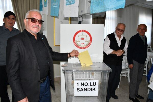 A A 20251006 39329865 39329864 I Y I P A R T I V E Z I R K O P R U 4 O L A G A N K O N G R E S I Y A P I L D I 600X400