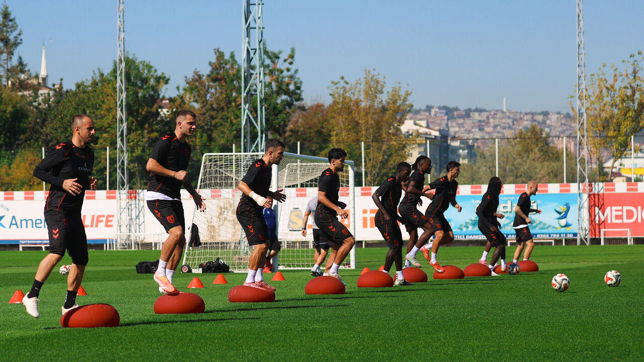 A A 20251008 39350397 39350394 S A M S U N S P O R K A Y S E R I S P O R M A C I N I N H A Z I R L I K L A R I N A B A S L A D I