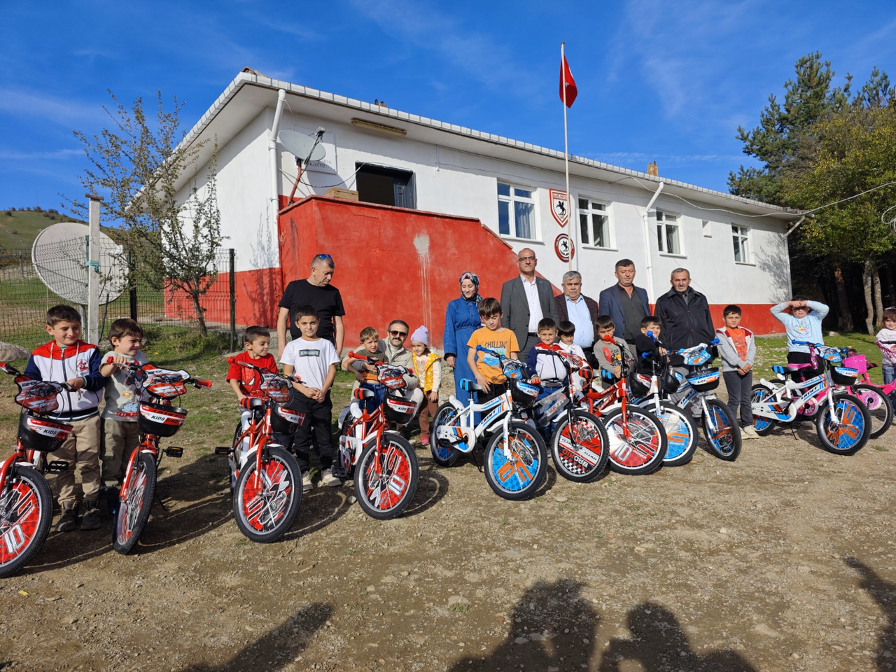 A A 20251017 39443140 39443139 S O S Y A L M E D Y A D A Y A P I L A N P A Y L A S I M D A N E T K I L E N E N H A Y I R S E V E R L E R C O C U K L A R A B I S I K L E T H E D I Y E E T T I