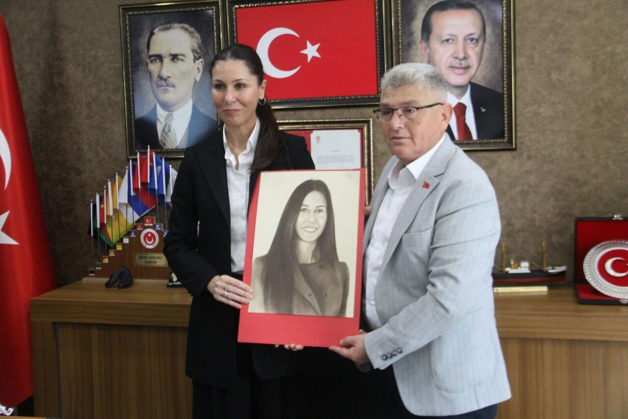 A A 20251018 39449295 39449293 A K P A R T I M K Y K U Y E S I K A R A A S L A N D A N P A R T I S I N I N C A R S A M B A I L C E B A S K A N L I G I N A Z I Y A R E T 1600X1067