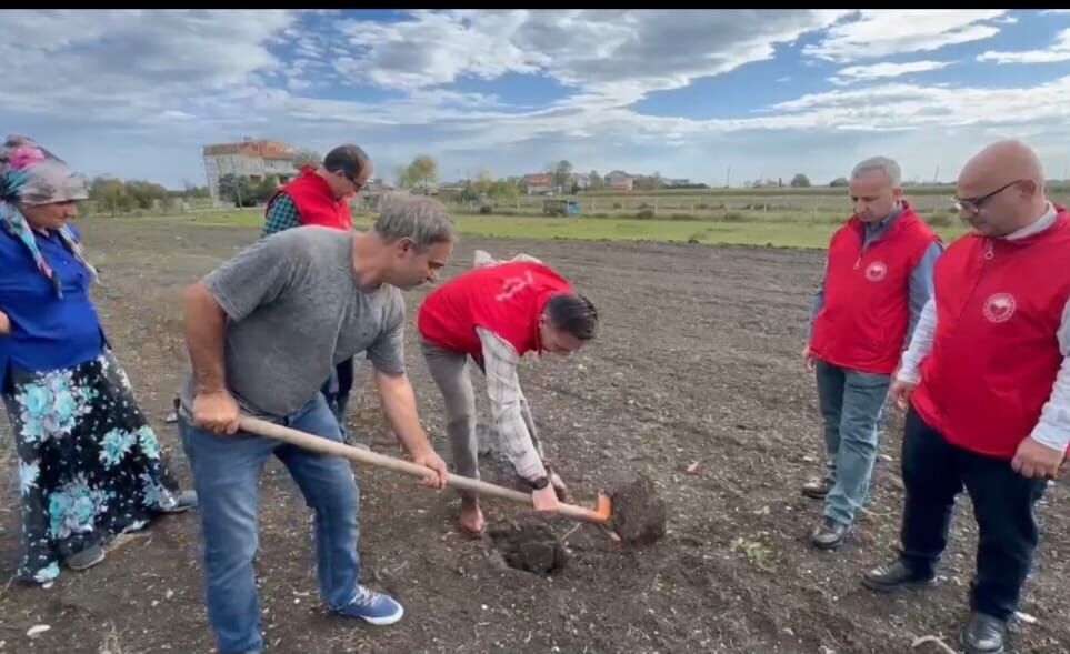Samsun'da çiftçilere toprak analizi eğitimi