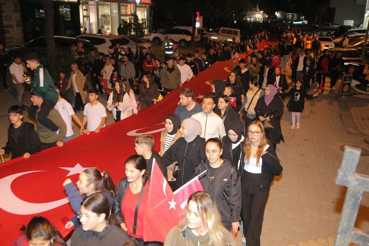 Çarşamba Cumhuriyet için yürüdü