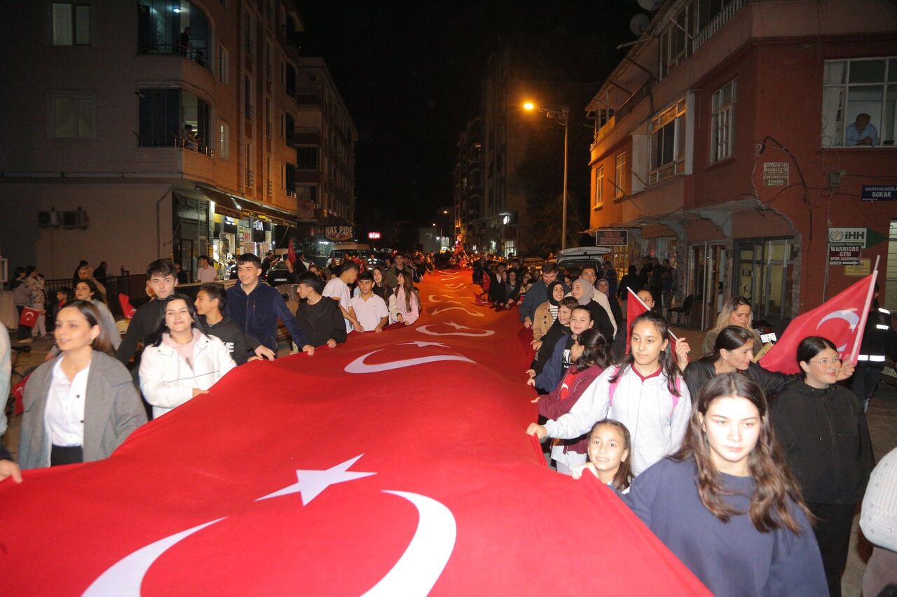 Çarşamba Cumhuriyet için yürüdü