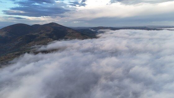Alaçam'ın zirvesinde doğa harikası: Sis denizi