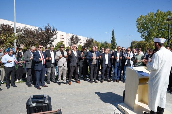 A W553904 04 600X400