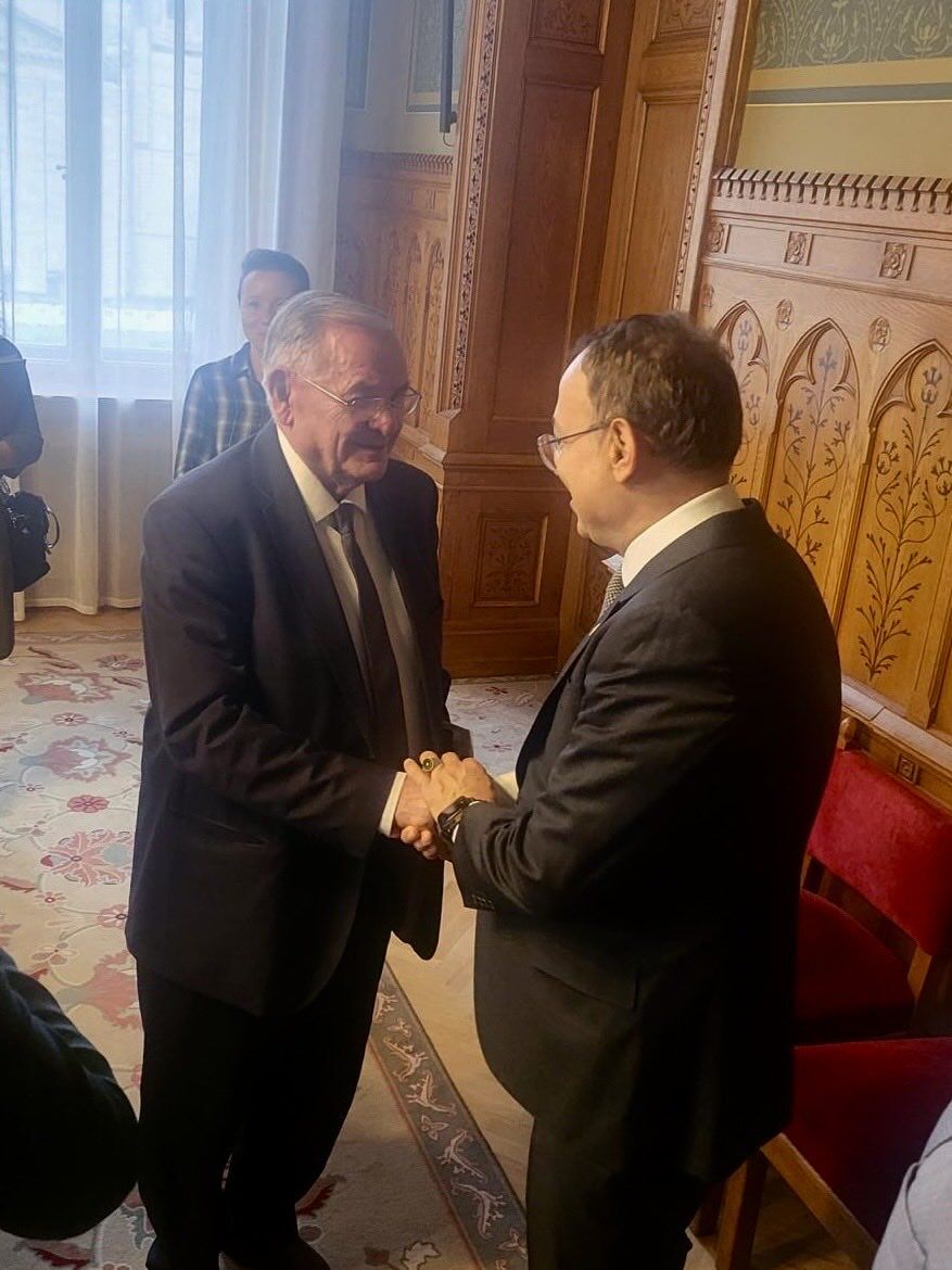 G2M B Jk X X M A Aevb0