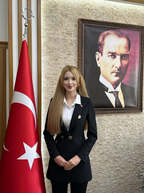 Ladik Kaymakamı Tuğçe Orhan sosyal medyada gündem oldu! 