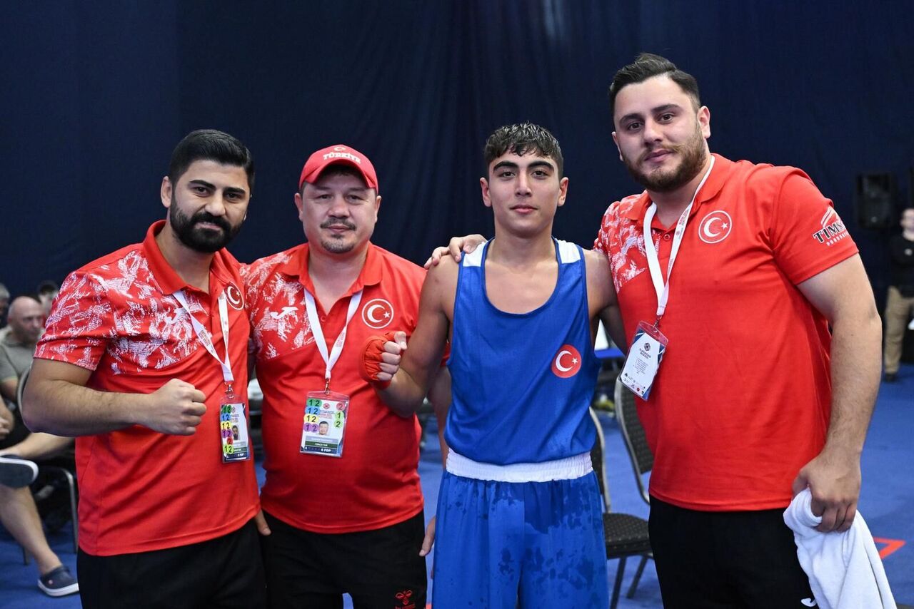 Samsunlu boksör Yağız Kıymaz Avrupa'yı salladı! 