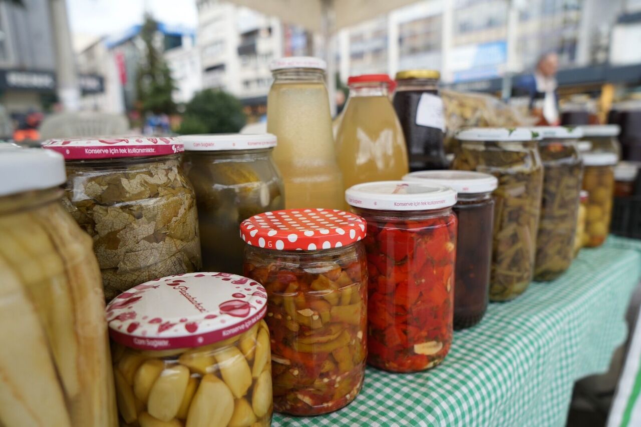 Samsun Cumhuriyet Meydanı hemşehri dernekleri ile şenlendi