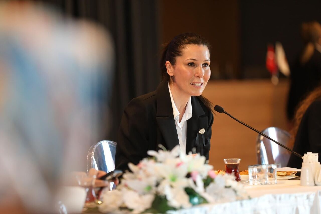 AK Partili Çiğdem Karaaslan: "Milli gururun sembolü Altay"