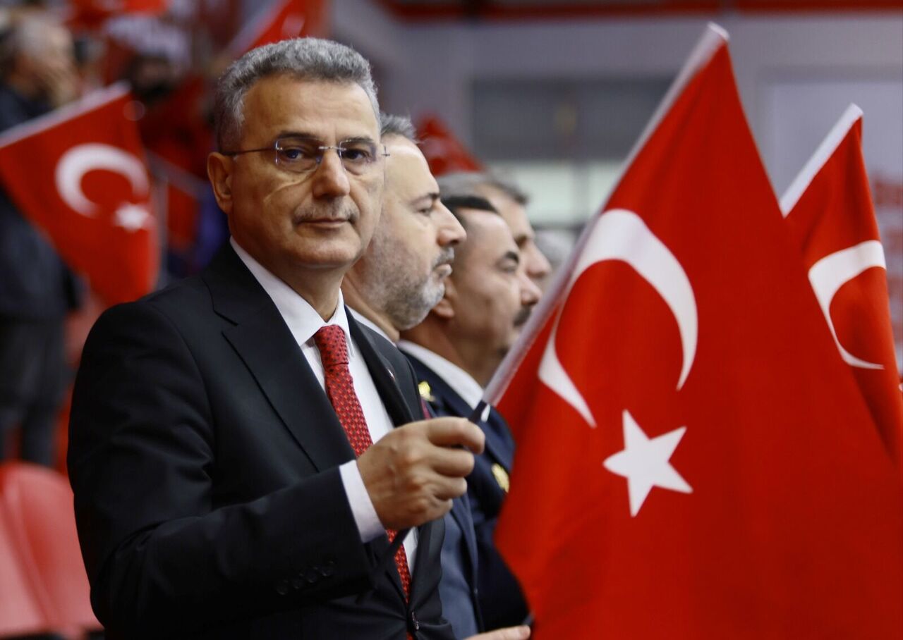 İlkadım Belediye Başkanı İhsan Kurnaz coşkuyu paylaştı