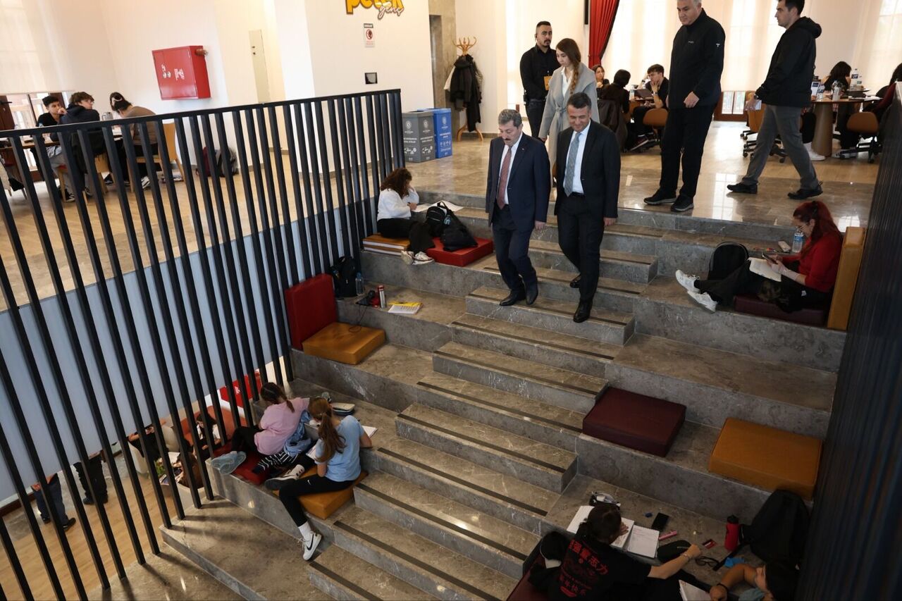 Samsun Valisi Orhan Tavlı ve Başkan Halit Doğan gençlerle buluştu