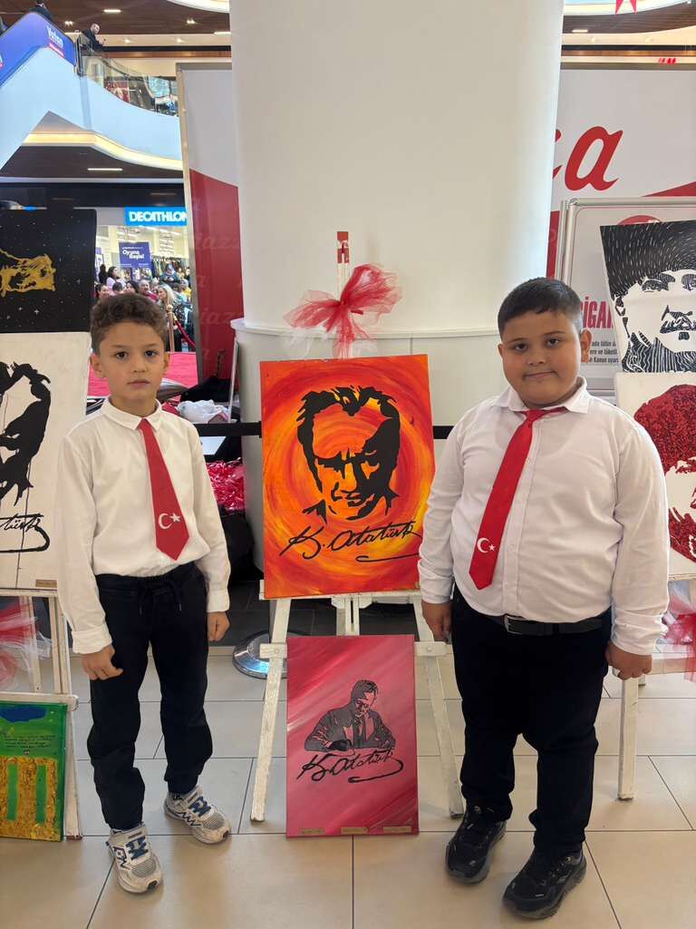 Samsun Zorlu Eğitim Kurumları'ndan şahane kutlama