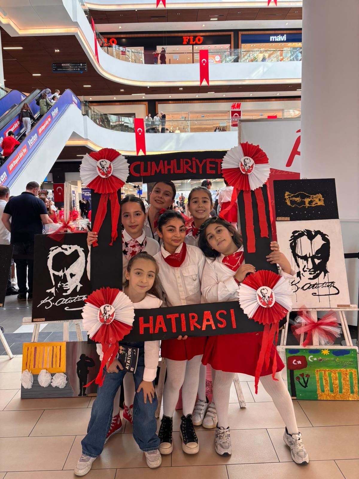 Samsun Zorlu Eğitim Kurumları'ndan şahane kutlama