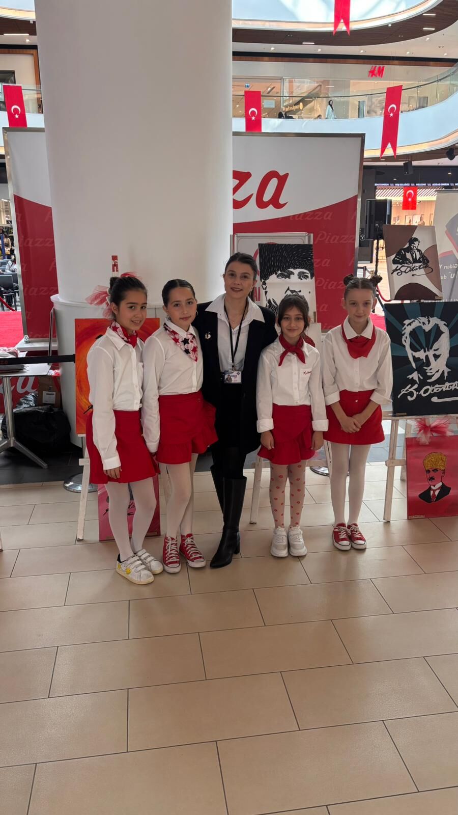 Samsun Zorlu Eğitim Kurumları'ndan şahane kutlama