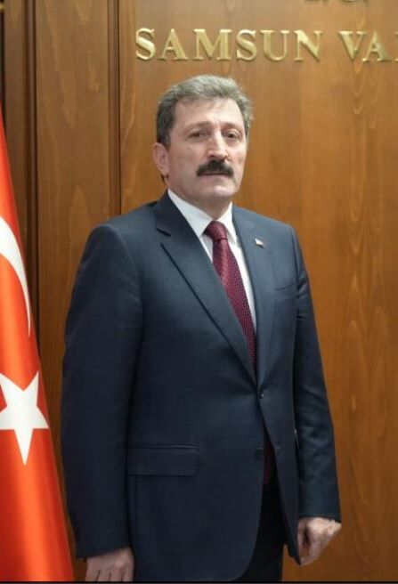 Samsun'da protokolden Atatürk'e vefa mesajı