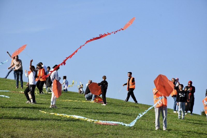 Samsun'da uçurtmalar farkındalık için havalandı!
