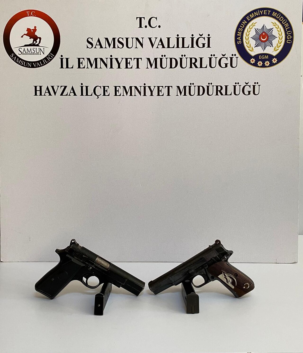 A A 20251106 39633955 39633954 S A M S U N D A B I R K I S I N I N U Z E R I N D E 2 R U H S A T S I Z T A B A N C A E L E G E C I R I L D I