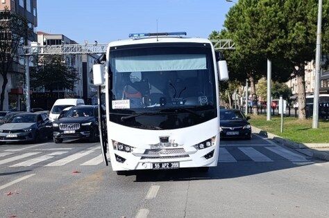 Samsun'da cezaevi aracı kaza yaptı!