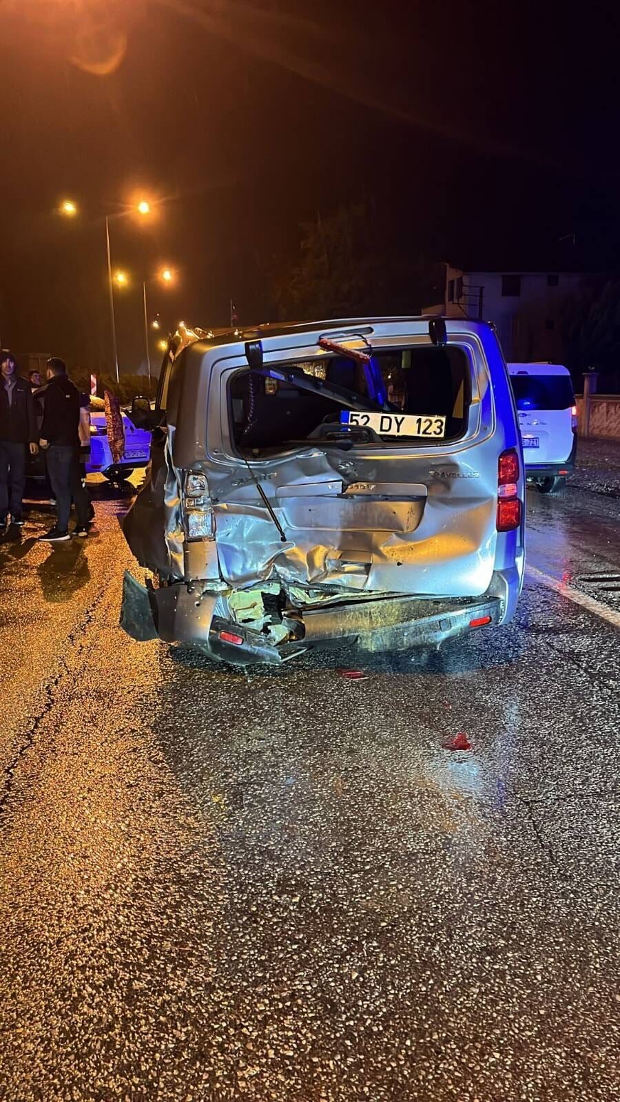 Samsun'da aynı bölgede 6 aracın karıştığı kaza