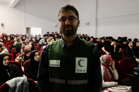 Samsun'da Yeşilay öğrencilere dijital riskleri anlattı 