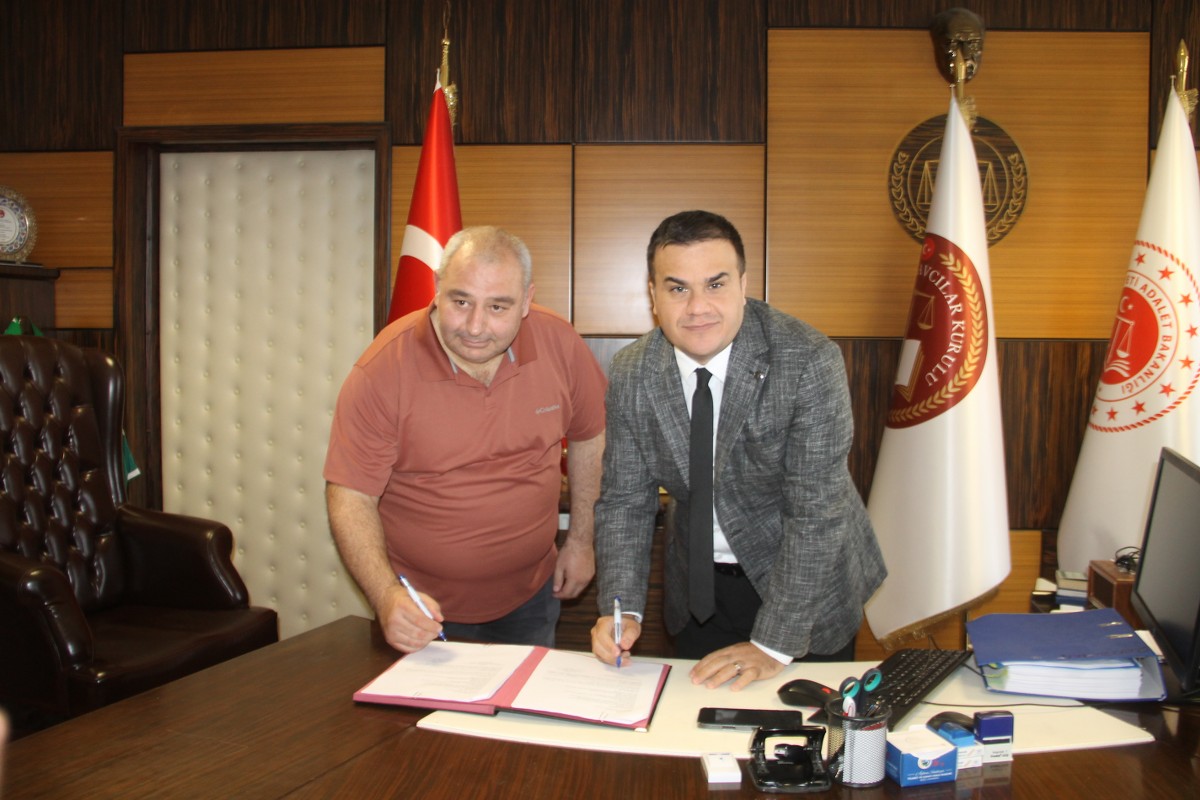 A A 20251127 39825185 39825184 C A R S A M B A D A A D L I Y E P E R S O N E L I N E Y E N I L O J M A N 1200X800